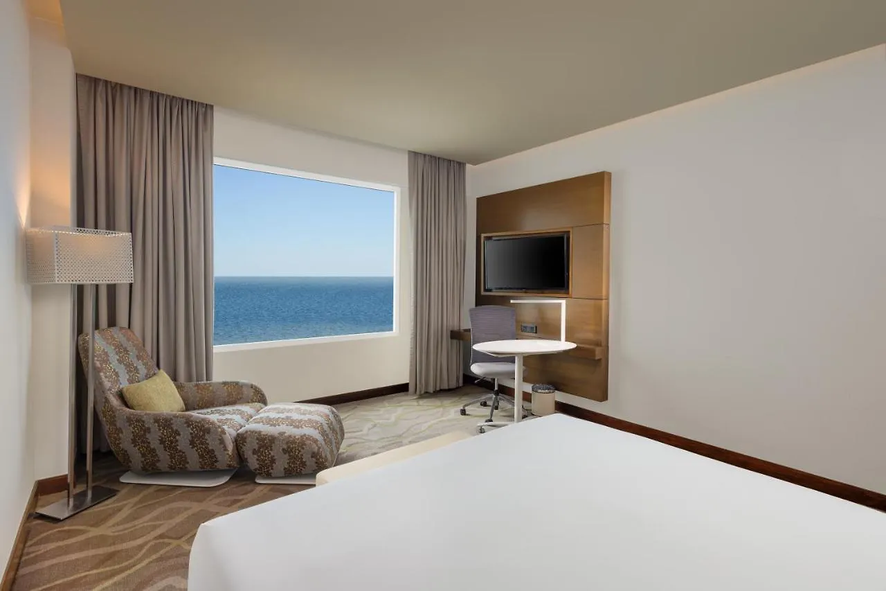 Radisson Hotel Colombo 4*,