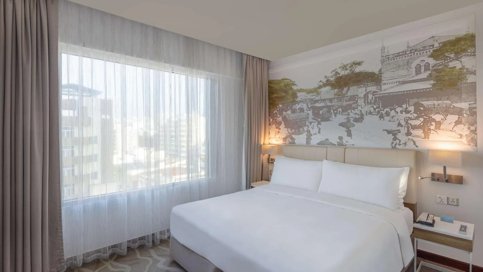 Radisson Hotel Colombo 4*,